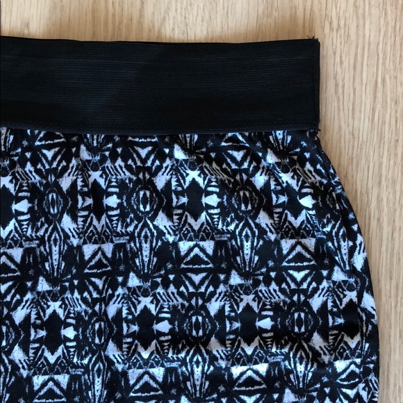 Printed Cotton Skirt - Picture 2 of 7